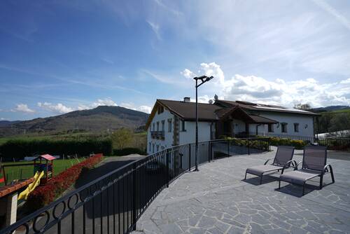 habitación doble 1 agroturismo Enbutegi en Gipuzkoa