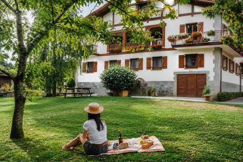 fachada agroturismo zubeltzu torre en gipuzkoa